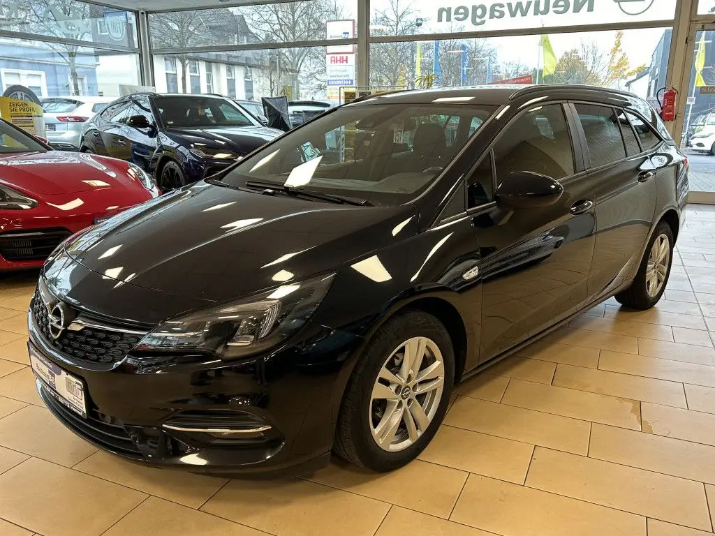 Opel Astra Edition plus LED Navi Ambinte Winter DAB