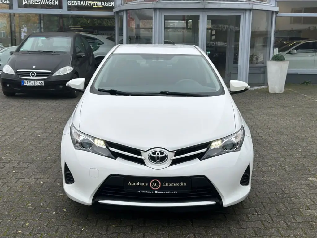 Photo 1 : Toyota Auris 2015 Not specified
