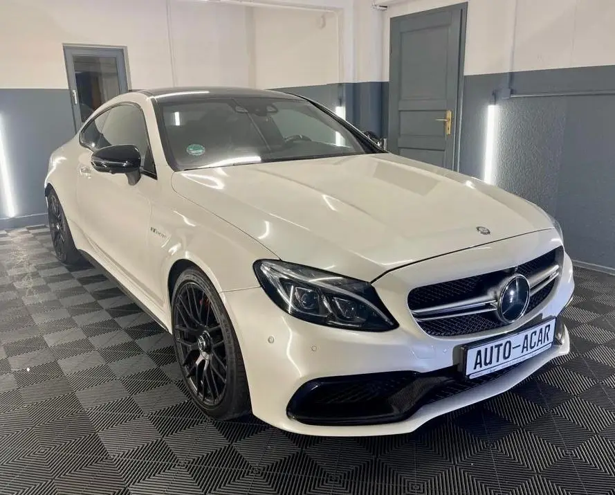 Mercedes Benz Classe C C63 S AMG Coupe Performance Sitz/Abgas Panorama
