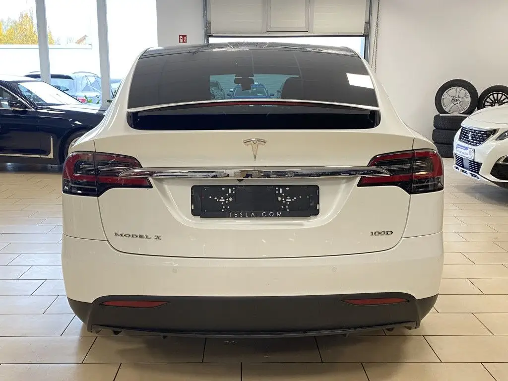 Photo 1 : Tesla Model X 2019 Électrique