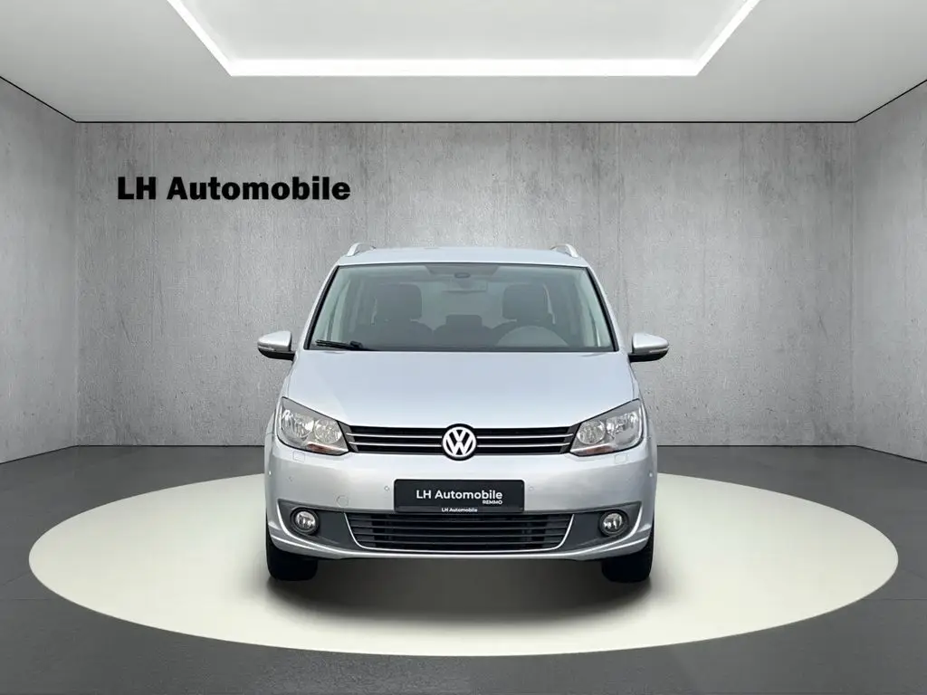 Photo 1 : Volkswagen Touran 2014 Essence