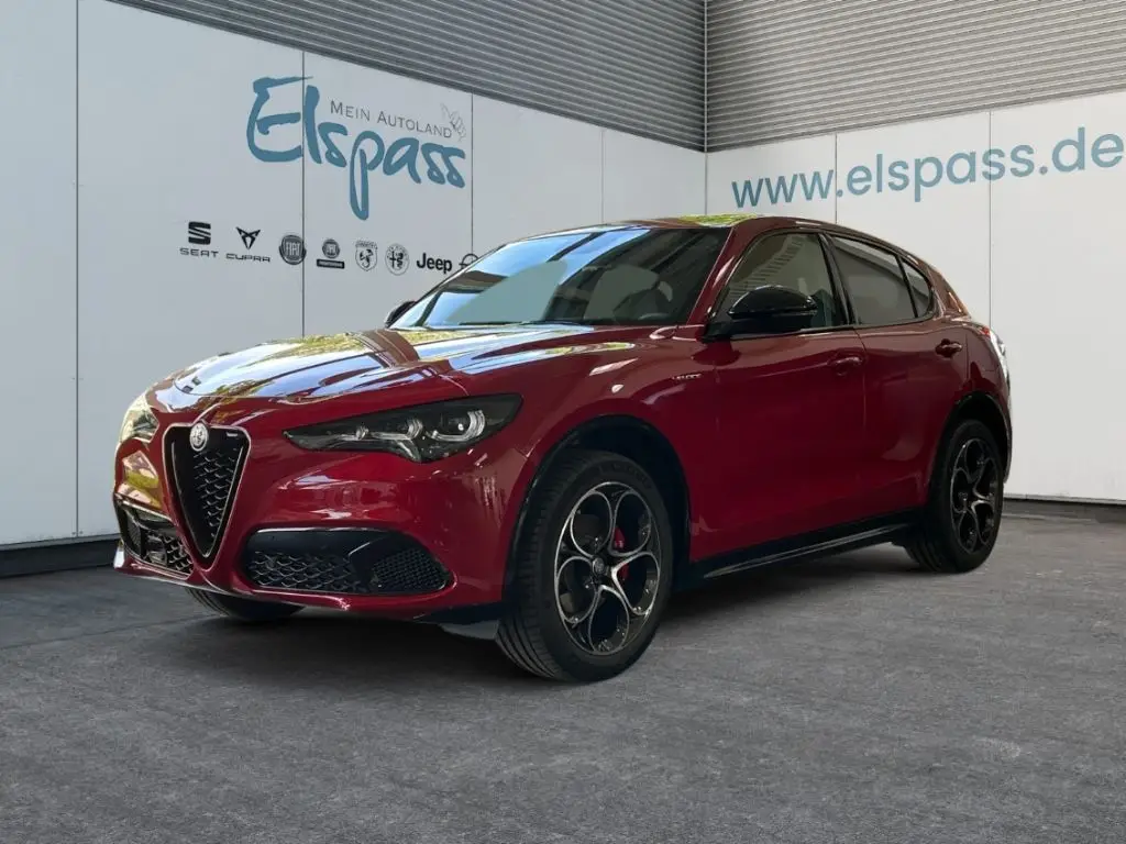 Photo 1 : Alfa Romeo Stelvio 2024 Essence