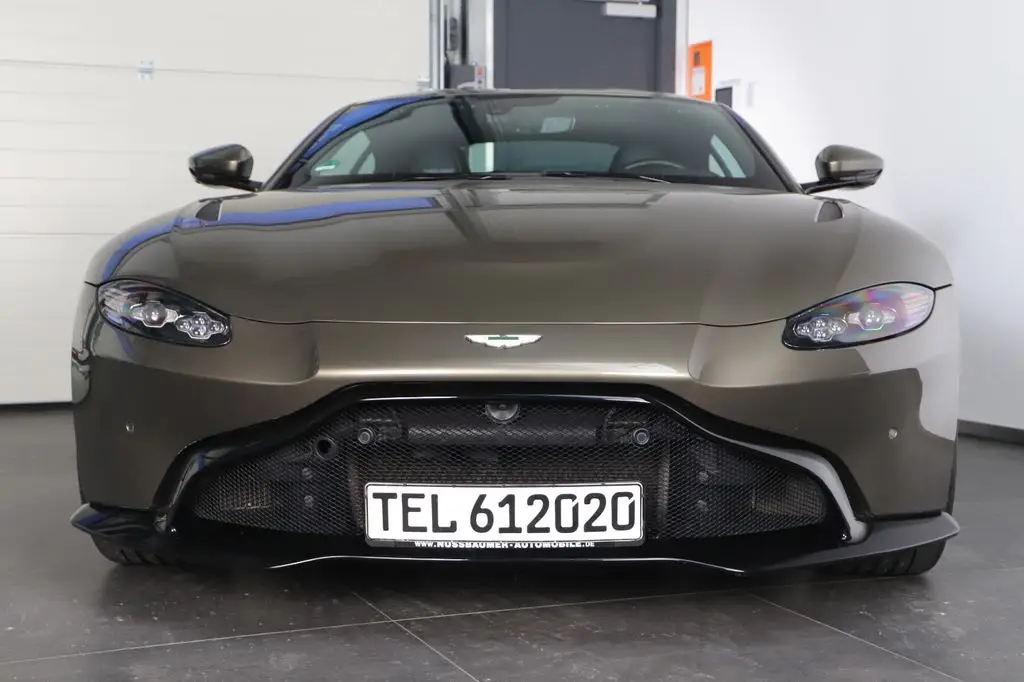 Photo 1 : Aston Martin V8 2020 Essence