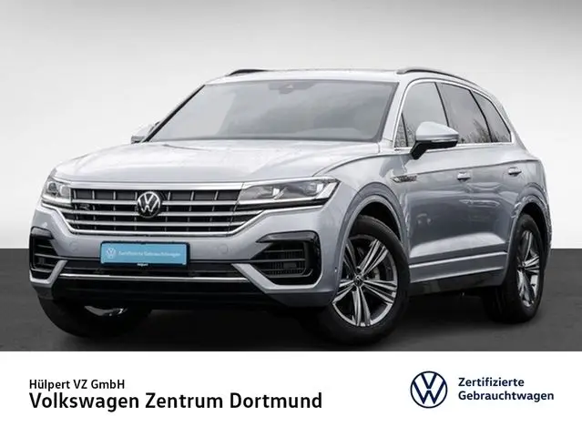 Photo 1 : Volkswagen Touareg 2023 Essence