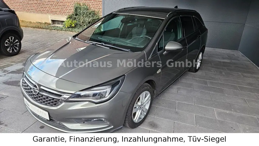 Photo 1 : Opel Astra 2017 Petrol