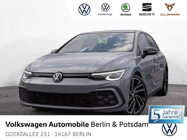 Photo 1 : Volkswagen Golf 2023 Petrol