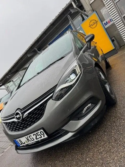 Photo 1 : Opel Zafira 2017 Diesel