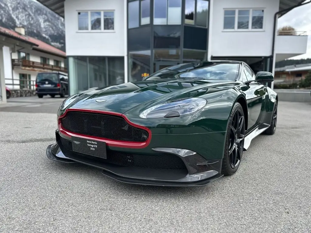 Photo 1 : Aston Martin V8 2017 Essence