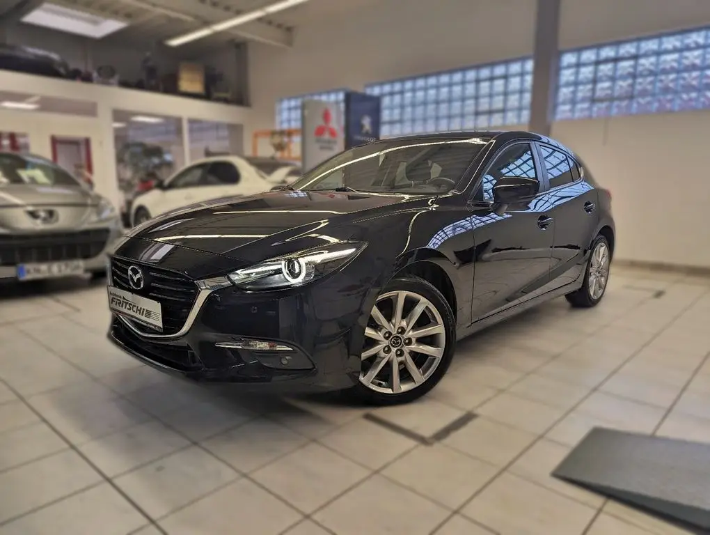 Photo 1 : Mazda 3 2018 Essence