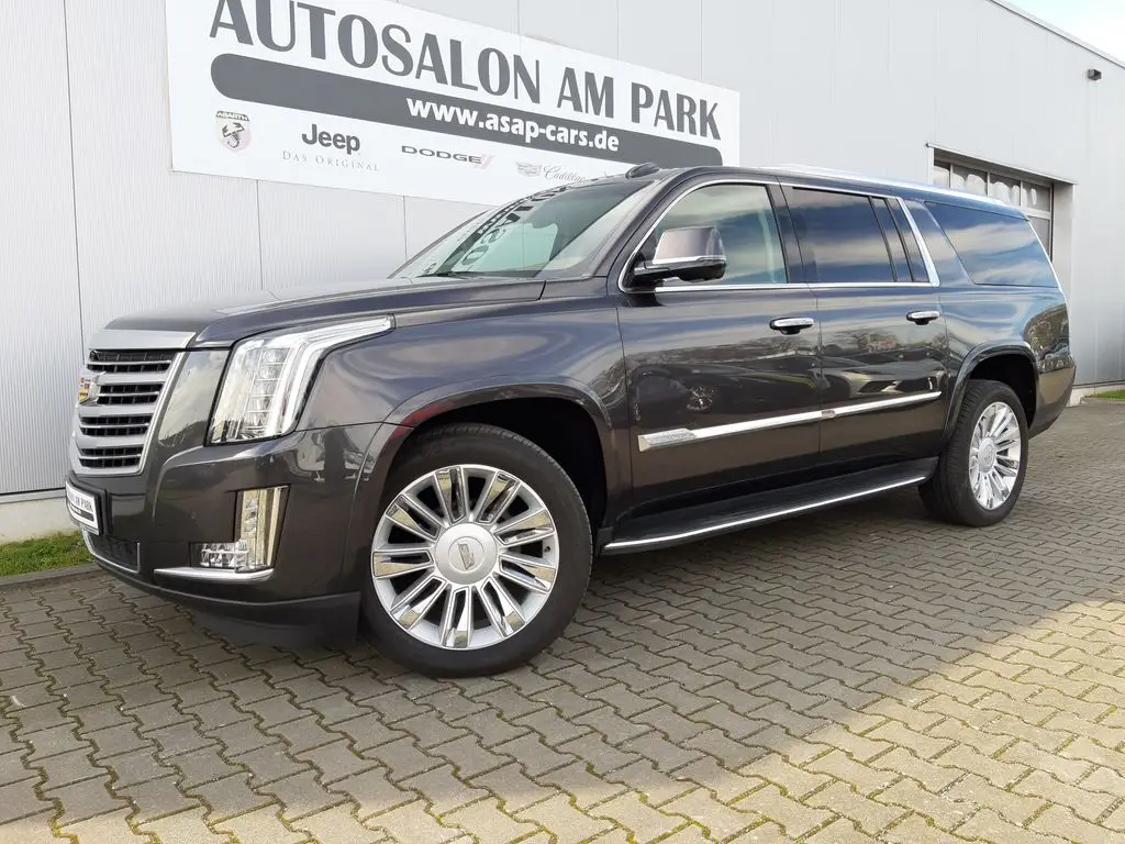 Photo 1 : Cadillac Escalade 2017 Not specified