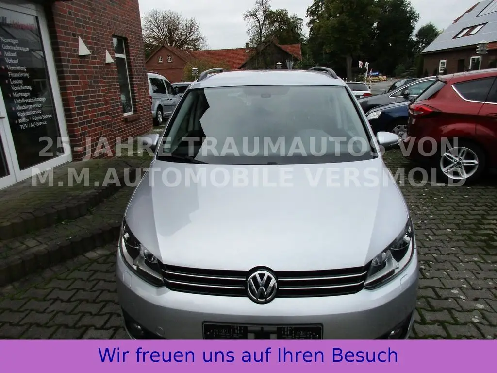 Photo 1 : Volkswagen Touran 2015 Essence