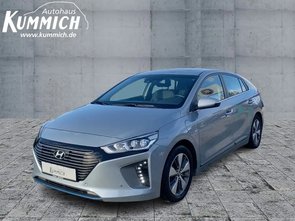 Photo 1 : Hyundai Ioniq 2018 Hybrid