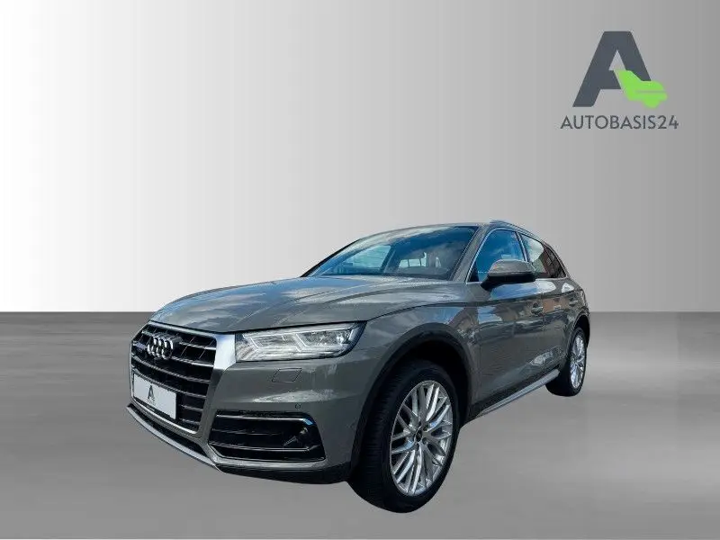 Photo 1 : Audi Q5 2020 Petrol