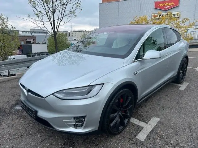 Photo 1 : Tesla Model X 2019 Non renseigné