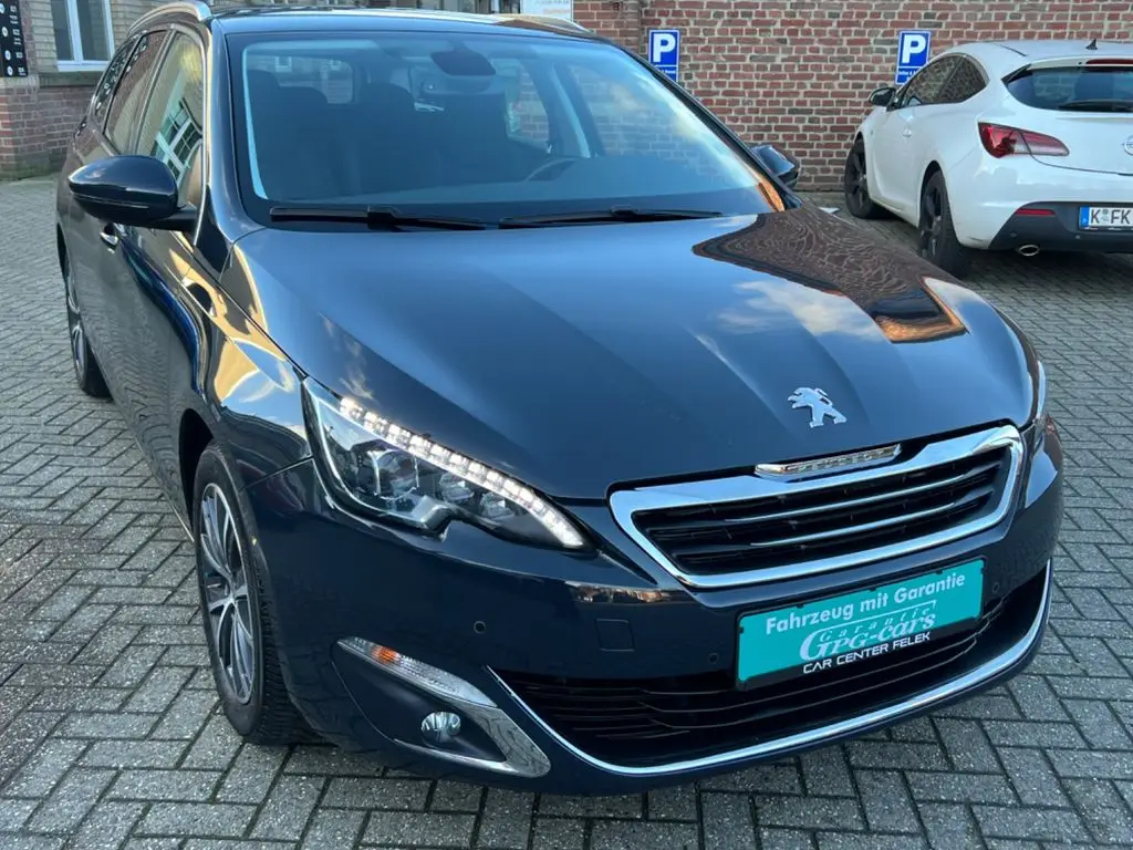Photo 1 : Peugeot 308 2015 Petrol