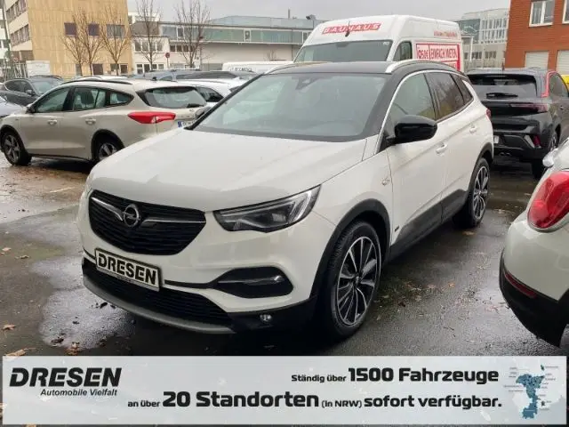 Photo 1 : Opel Grandland 2021 Hybrid