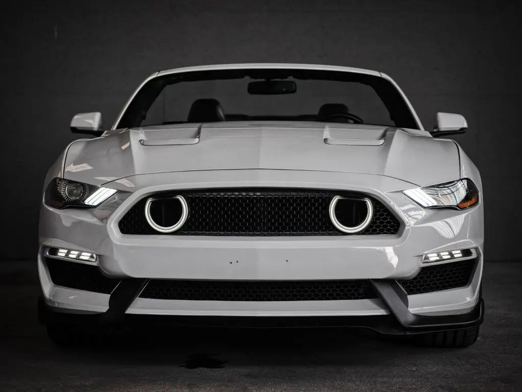 Photo 1 : Ford Mustang 2020 Petrol
