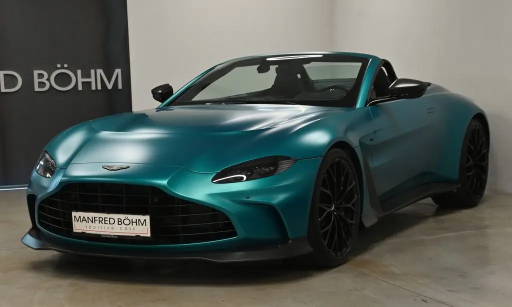 Photo 1 : Aston Martin V12 2023 Essence