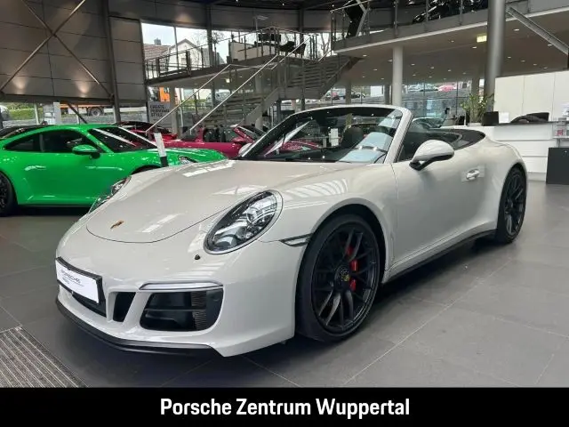 Photo 1 : Porsche 911 2018 Essence