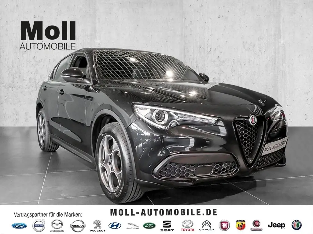 Photo 1 : Alfa Romeo Stelvio 2022 Essence