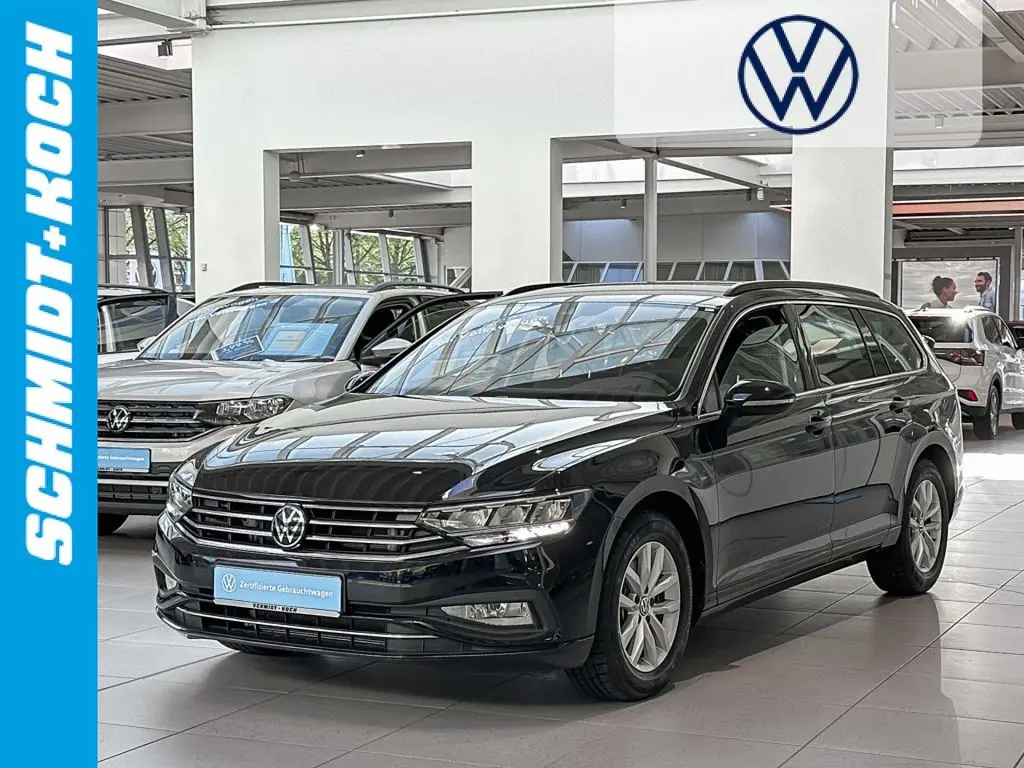 Photo 1 : Volkswagen Passat 2023 Essence