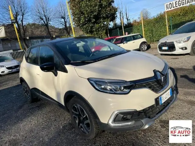 Photo 1 : Renault Captur 2017 Diesel