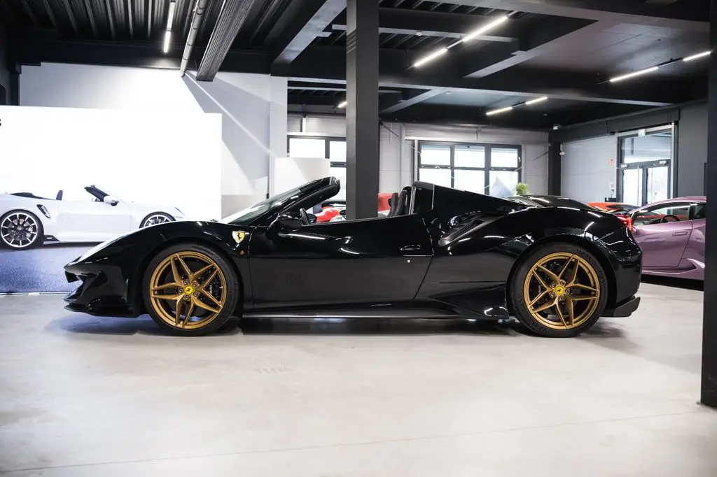 Photo 1 : Ferrari 488 2021 Essence