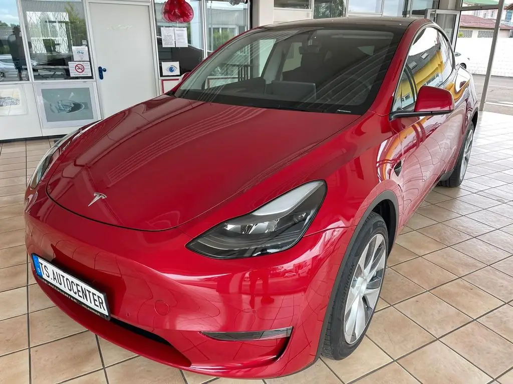 Photo 1 : Tesla Model Y 2021 Non renseigné