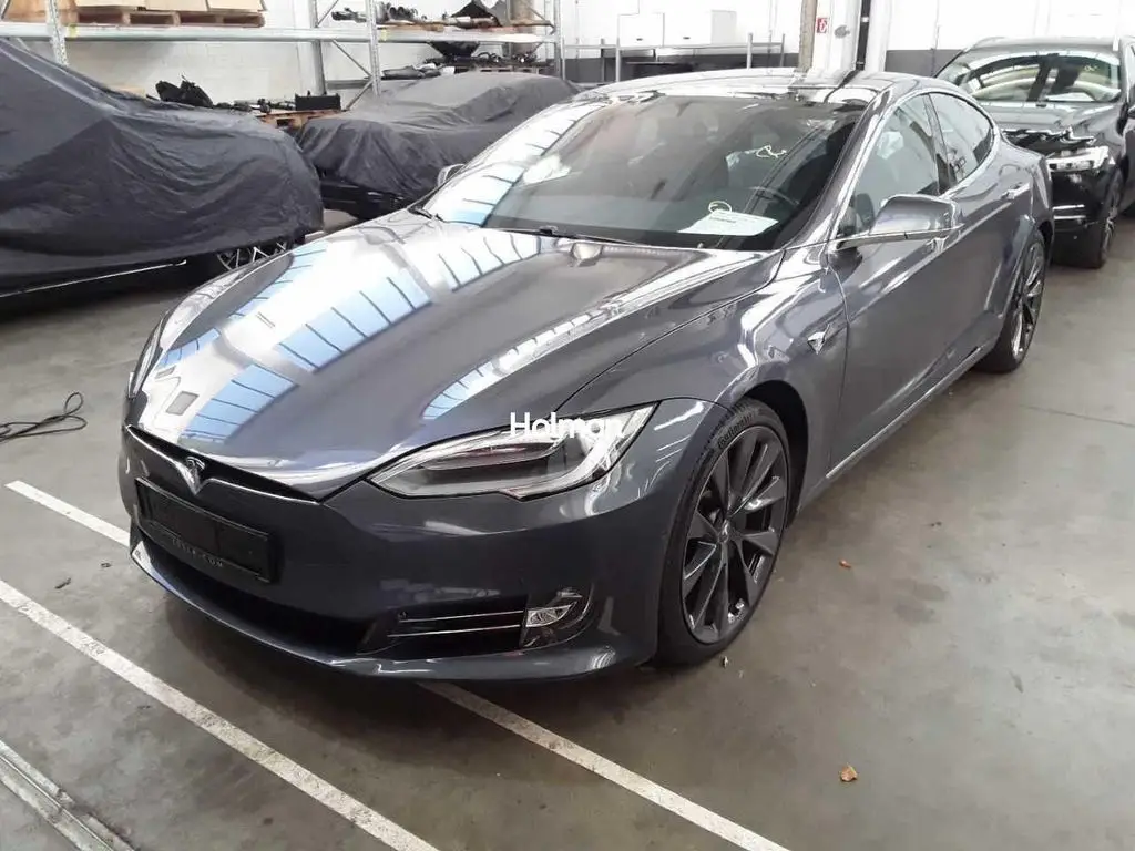 Photo 1 : Tesla Model S 2020 Non renseigné