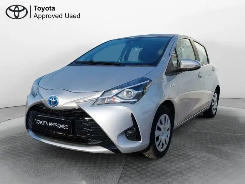 Photo 1 : Toyota Yaris 2017 Hybride