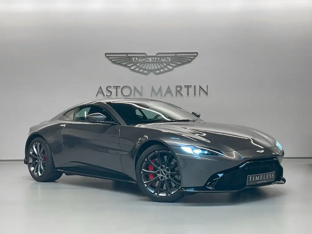 Photo 1 : Aston Martin V8 2018 Petrol