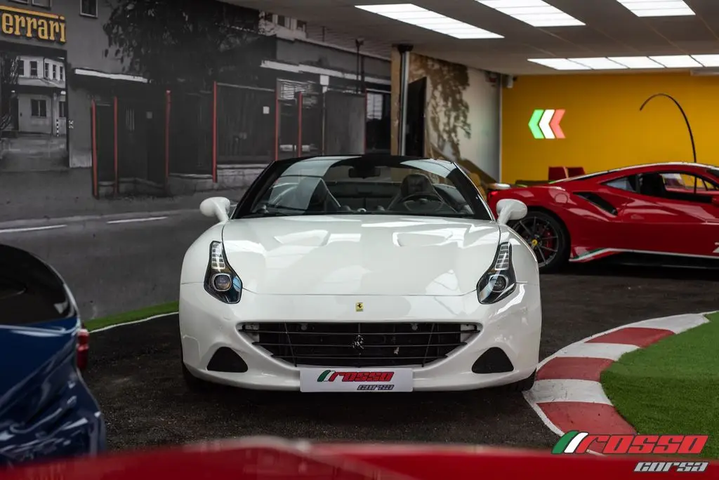 Photo 1 : Ferrari California 2015 Petrol
