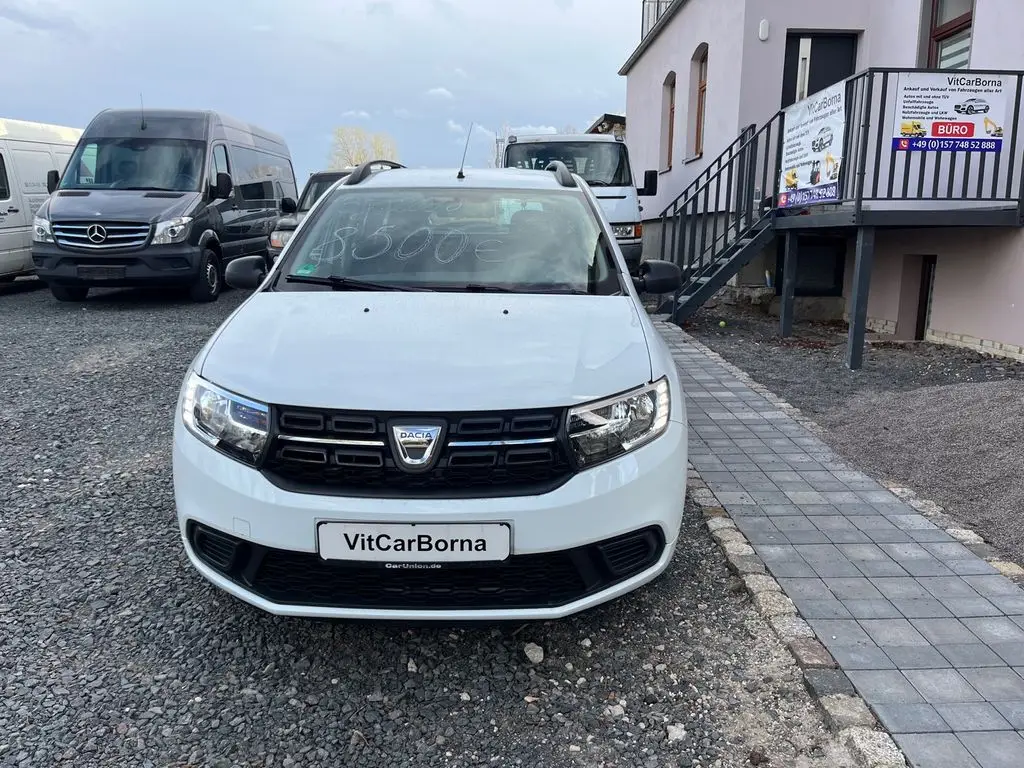 Photo 1 : Dacia Logan 2018 Essence