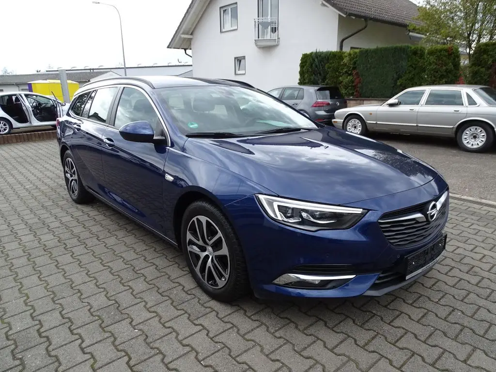 Photo 1 : Opel Insignia 2020 Petrol