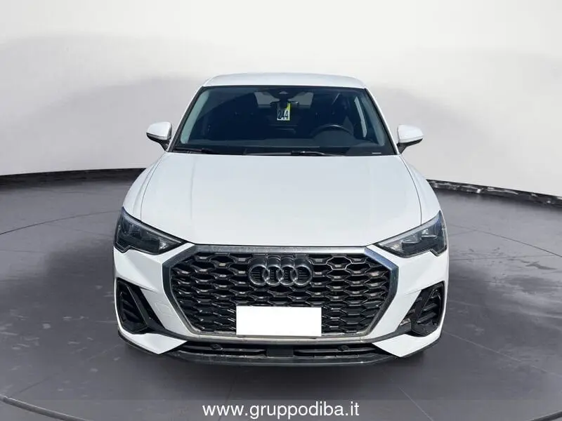 Photo 1 : Audi Q3 2020 Hybride