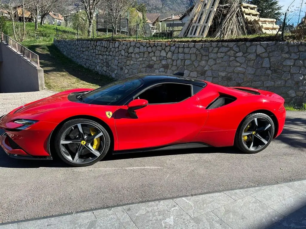 Photo 1 : Ferrari Sf90 2022 Hybride