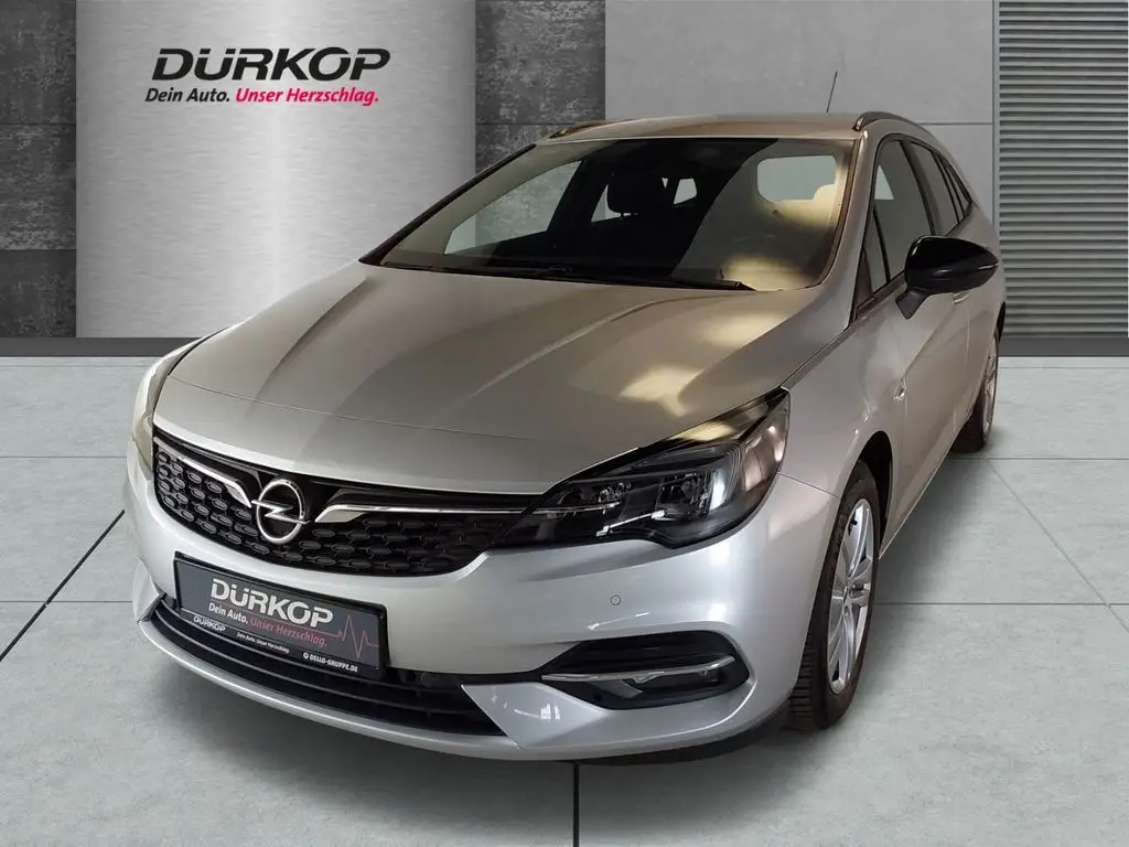 Photo 1 : Opel Astra 2021 Petrol