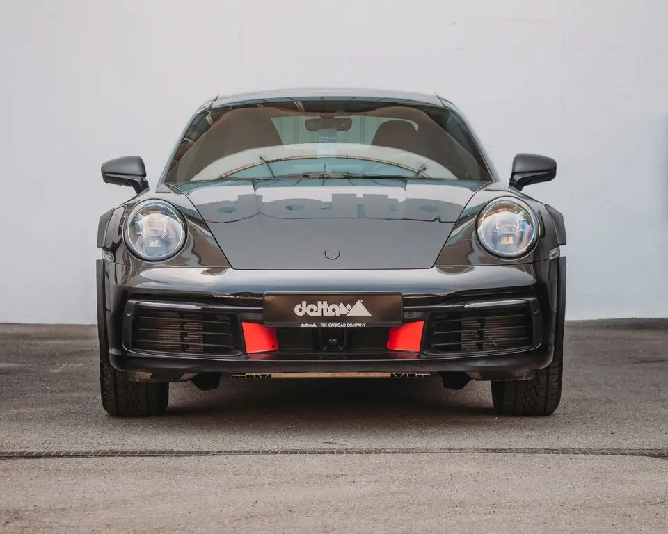 Photo 1 : Porsche 992 2020 Essence