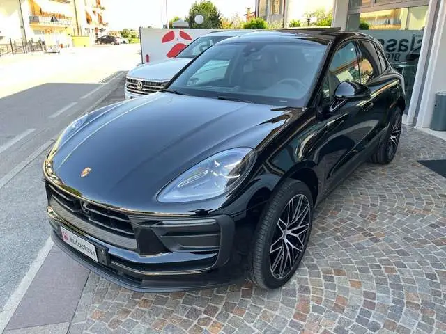 Photo 1 : Porsche Macan 2023 Petrol