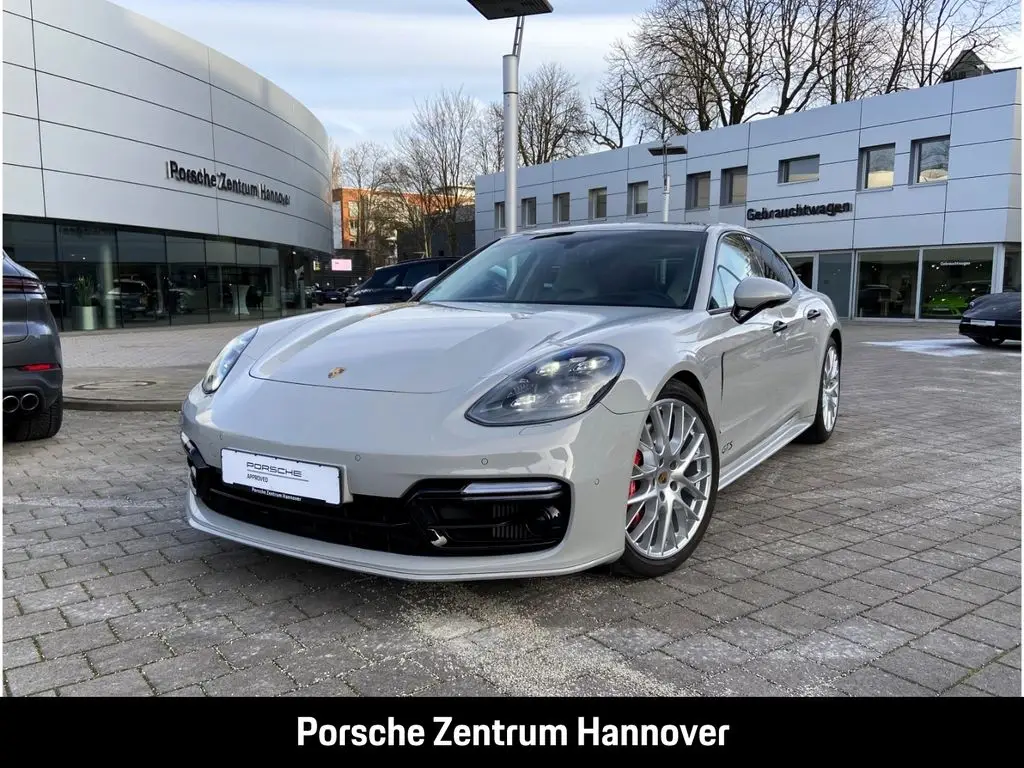 Photo 1 : Porsche Panamera 2020 Essence