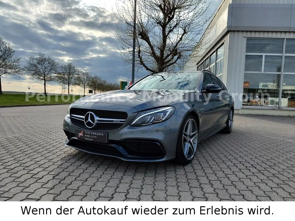 Photo 1 : Mercedes-benz Classe C 2016 Essence