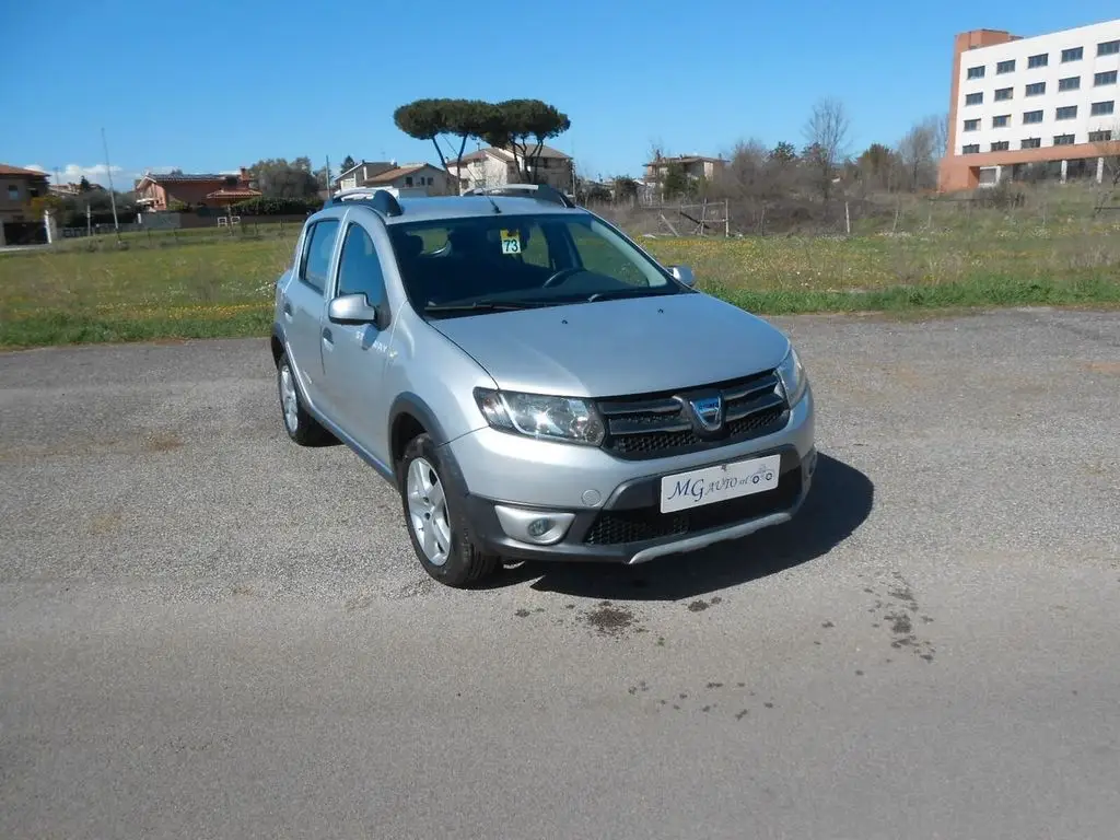 Photo 1 : Dacia Sandero 2014 Diesel