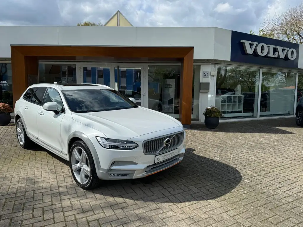 Photo 1 : Volvo V90 2018 Diesel