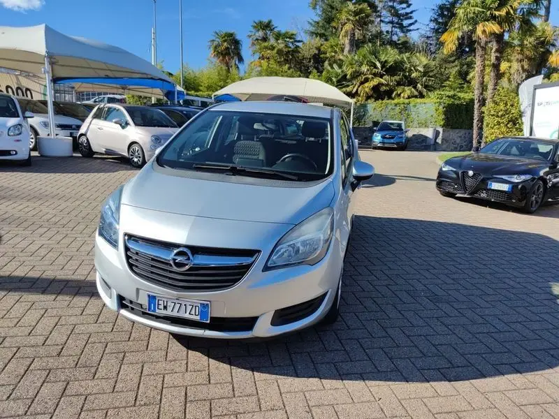 Photo 1 : Opel Meriva 2014 Petrol