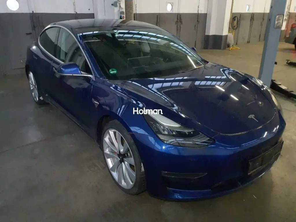 Photo 1 : Tesla Model 3 2019 Non renseigné