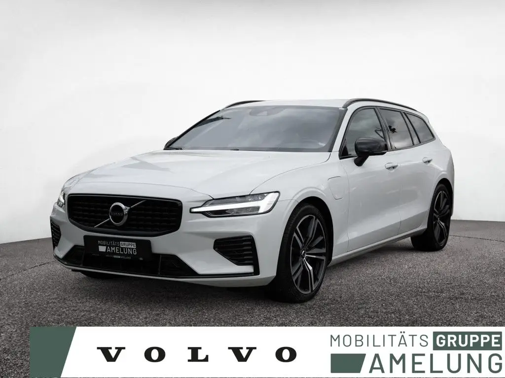 Photo 1 : Volvo V60 2021 Petrol