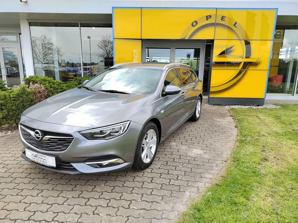 Photo 1 : Opel Insignia 2020 Essence