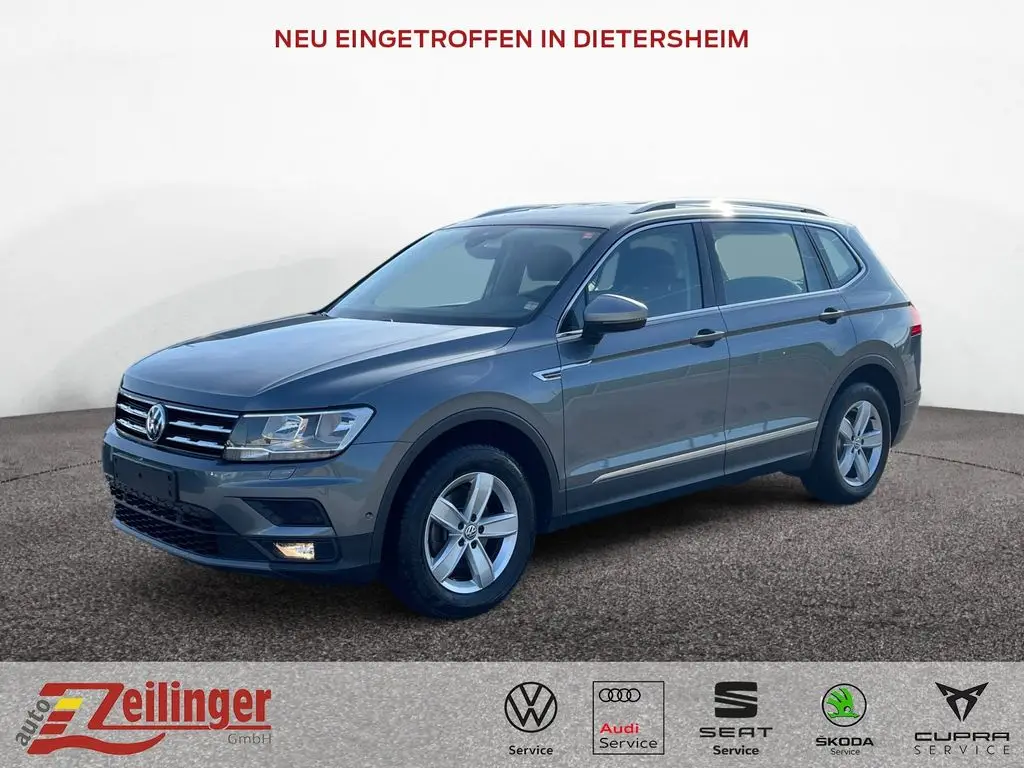 Photo 1 : Volkswagen Tiguan 2020 Essence