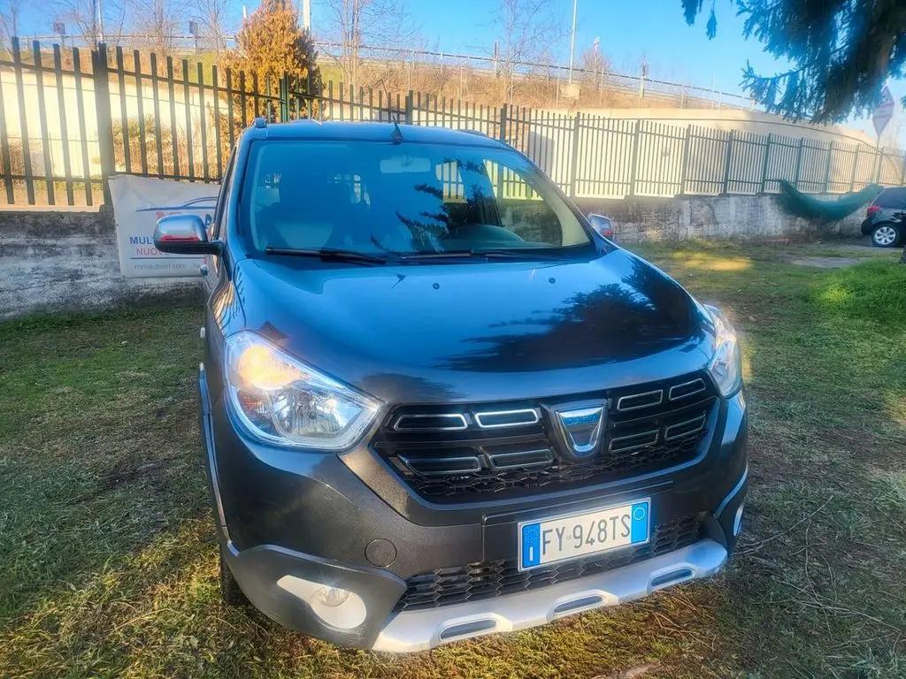 Photo 1 : Dacia Lodgy 2020 Petrol