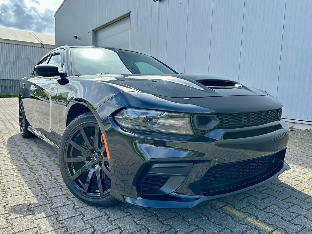 Photo 1 : Dodge Charger 2019 Petrol